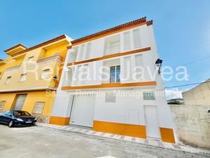 Unfurnished apartment for long term rental in Gata