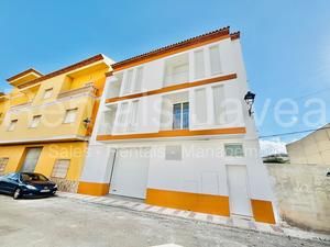 Unfurnished apartment for long term rental in Gata