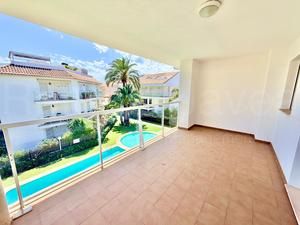 Unfurnished top floor apartment for long term rental Javea